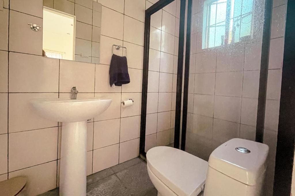 Beth'S Villa Moalboal Bagian luar foto