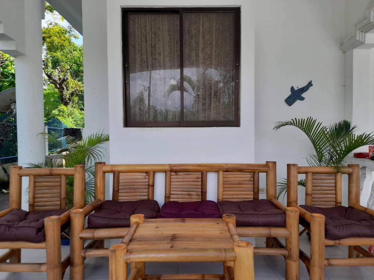 Beth'S Villa Moalboal Bagian luar foto